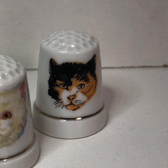 Lot of 6 Porcelain Cat Face Thimbles White Gold Rim SDJ-TG - Picture 7 of 10